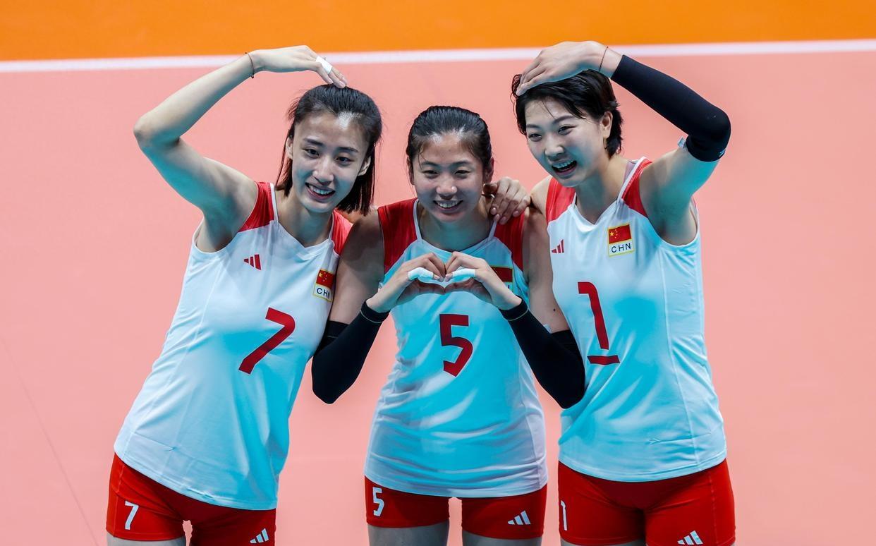 国米关键时刻救险，中国女排力保胜局拿下系列赛